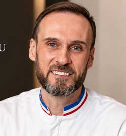 Nicolas Cloiseau in Chocolate Elegance